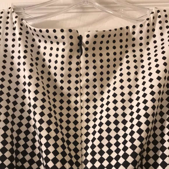 Ann Taylor Petite knee-length, sleeveless dress - Picture 5 of 8